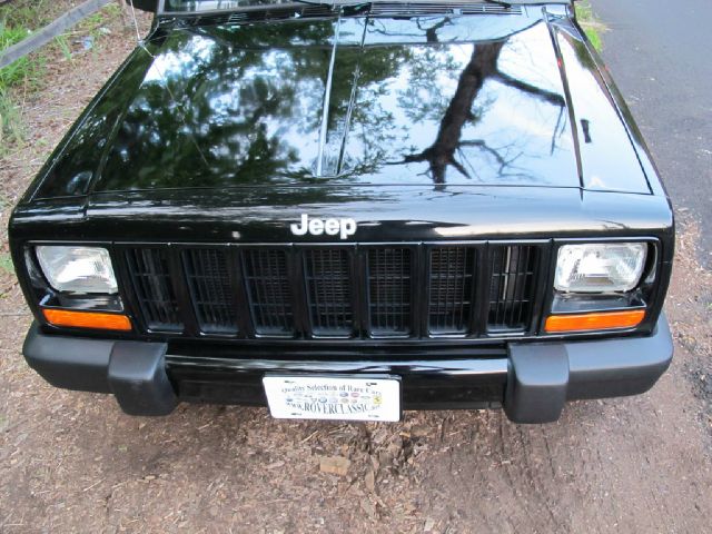 Jeep Cherokee 2000 photo 32