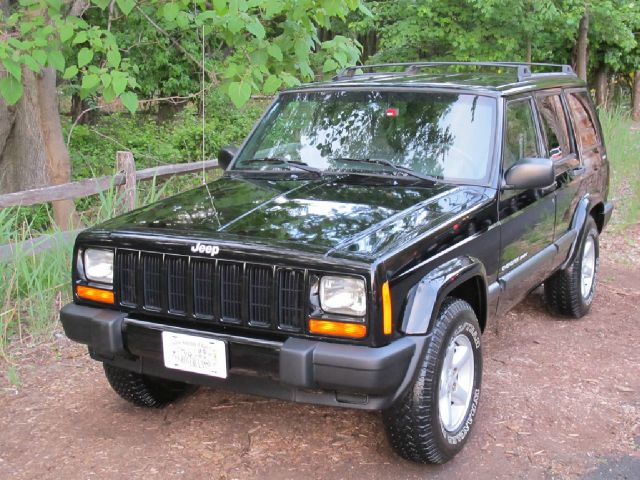 Jeep Cherokee 2000 photo 4