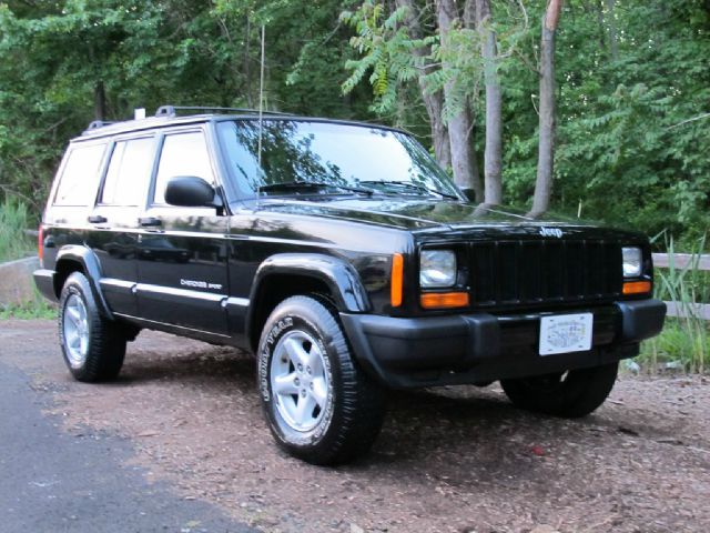 Jeep Cherokee 2000 photo 64