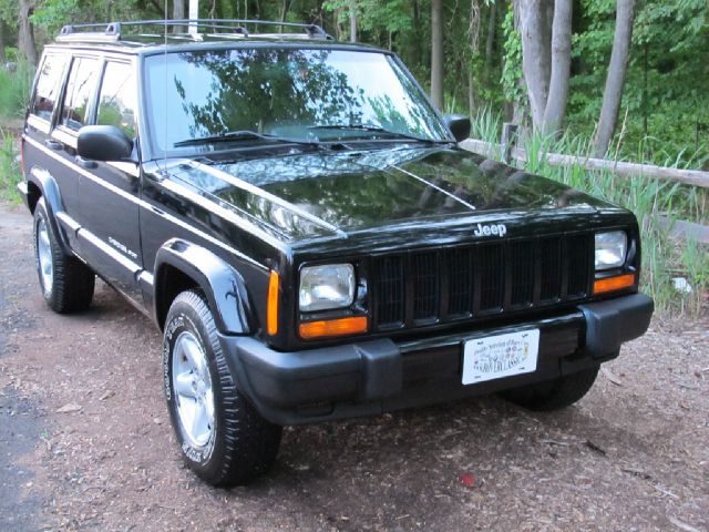 Jeep Cherokee 2000 photo 65