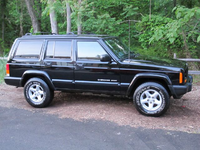 Jeep Cherokee 2000 photo 68