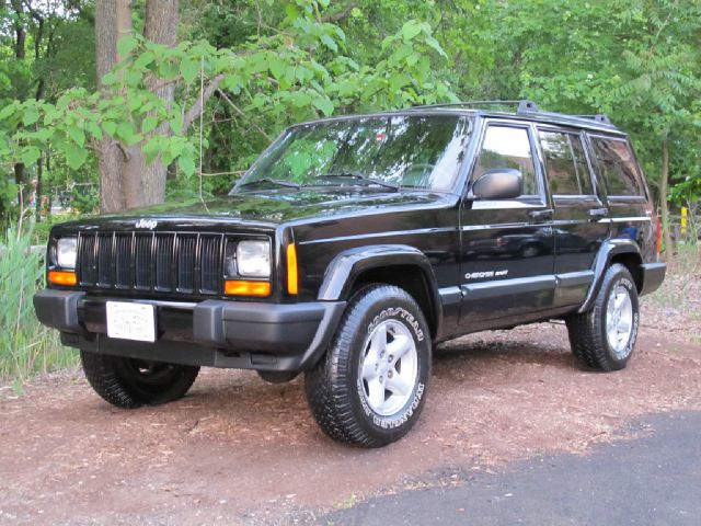 Jeep Cherokee 2000 photo 85