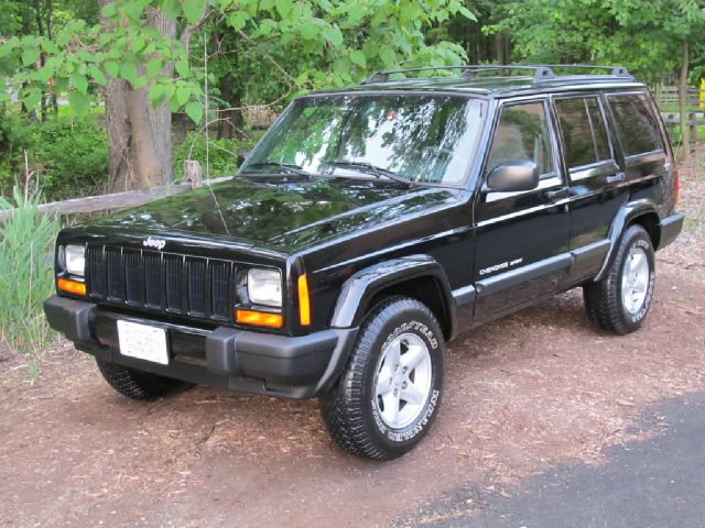 Jeep Cherokee 2000 photo 86