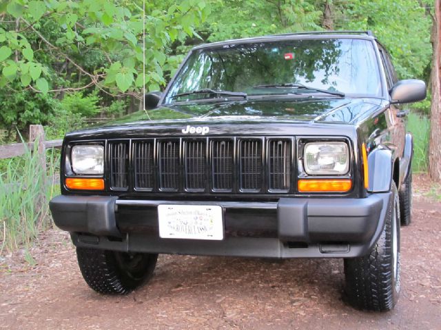 Jeep Cherokee 2000 photo 88