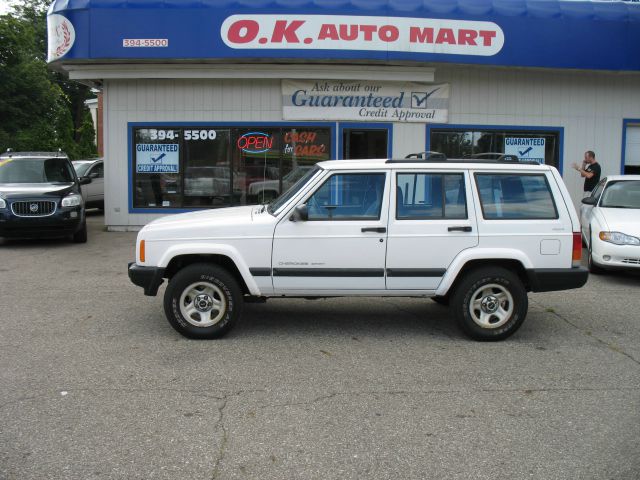 Jeep Cherokee 2000 photo 3