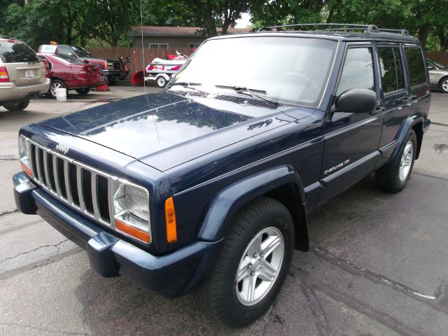 Jeep Cherokee 2000 photo 10