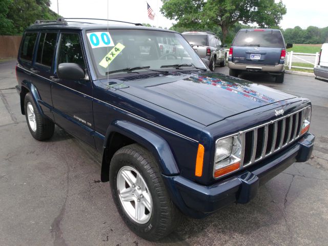 Jeep Cherokee 2000 photo 12