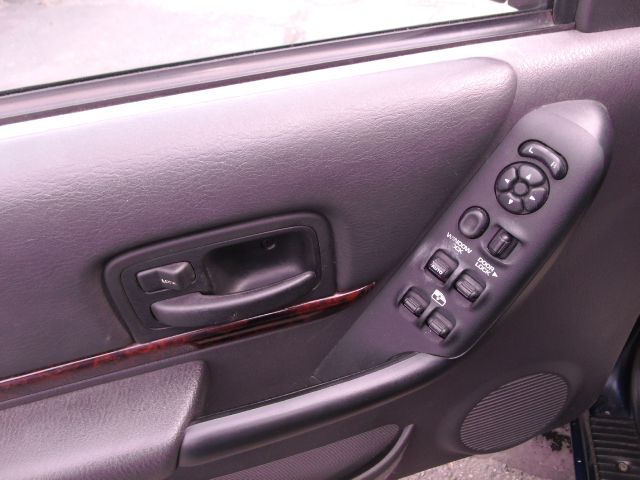 Jeep Cherokee 2000 photo 13