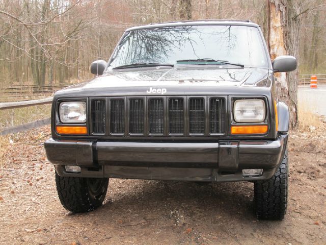 Jeep Cherokee 2001 photo 2