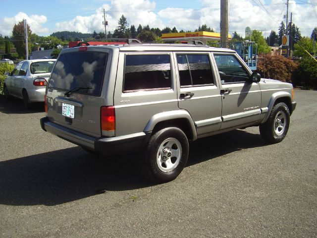 Jeep Cherokee 2001 photo 2