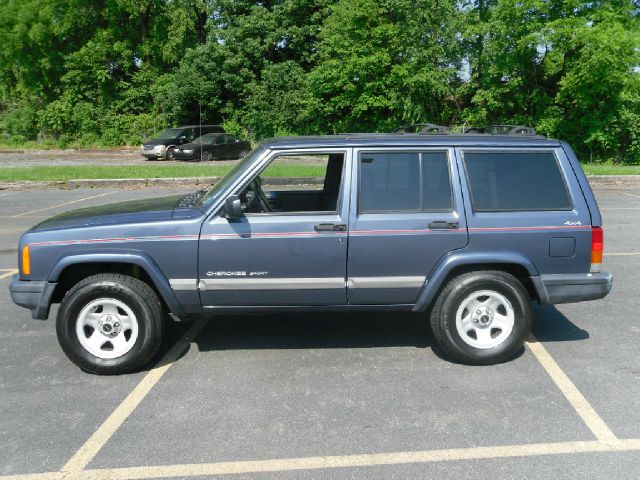 Jeep Cherokee 2001 photo 11