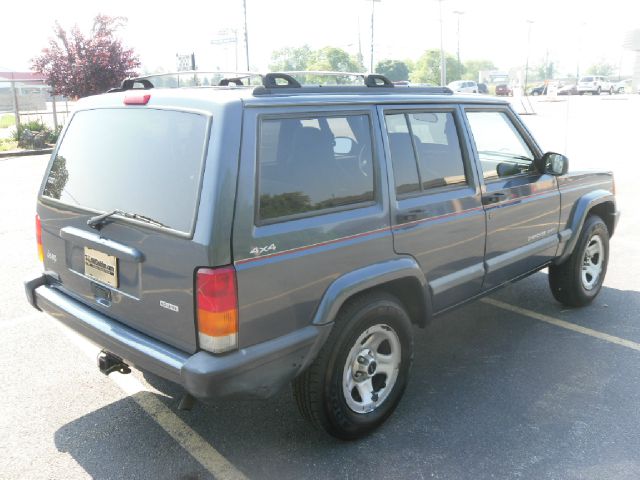 Jeep Cherokee 2001 photo 16