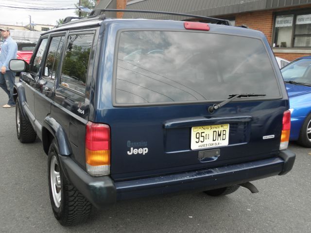 Jeep Cherokee 2001 photo 1