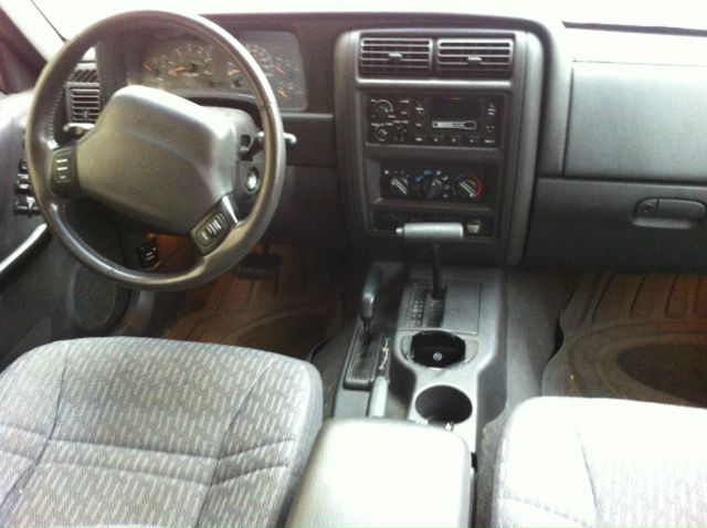 Jeep Cherokee Base GLS LX SUV