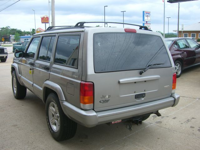 Jeep Cherokee 2001 photo 1