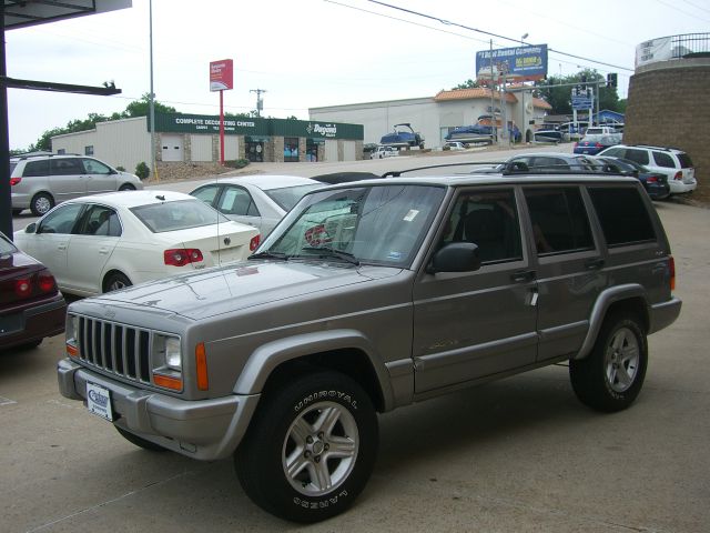 Jeep Cherokee 2001 photo 2