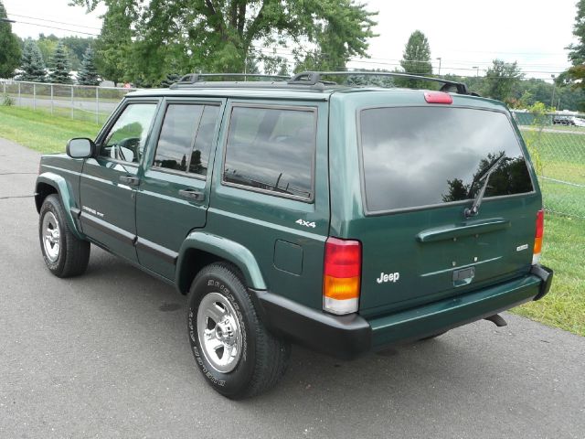 Jeep Cherokee 2001 photo 3