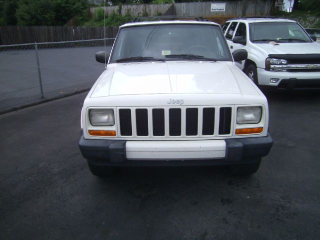 Jeep Cherokee 2001 photo 2