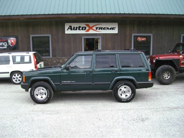 Jeep Cherokee Base GLS LX SUV