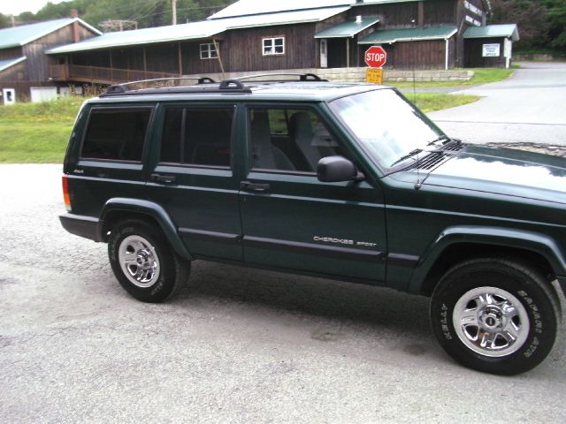 Jeep Cherokee 2001 photo 2