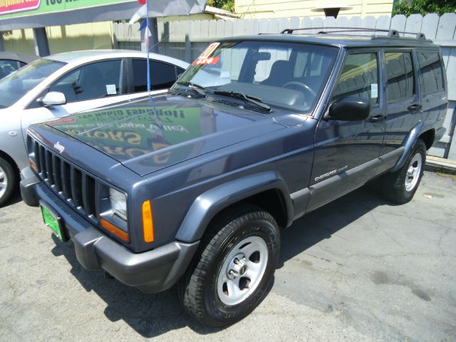 Jeep Cherokee 2001 photo 3