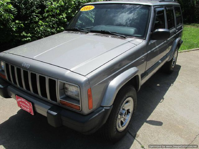 Jeep Cherokee 2001 photo 2