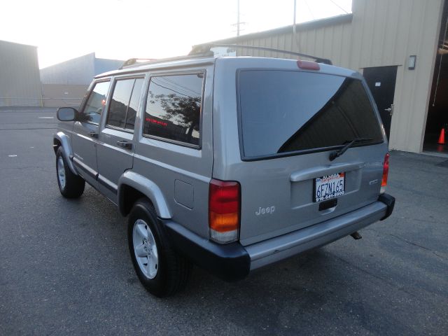 Jeep Cherokee 2001 photo 11