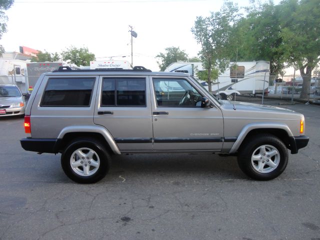 Jeep Cherokee 2001 photo 12