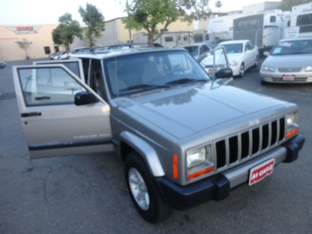 Jeep Cherokee 2001 photo 4