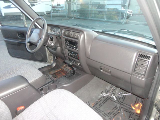 Jeep Cherokee 2001 photo 5