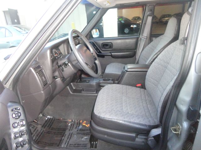 Jeep Cherokee 2001 photo 9