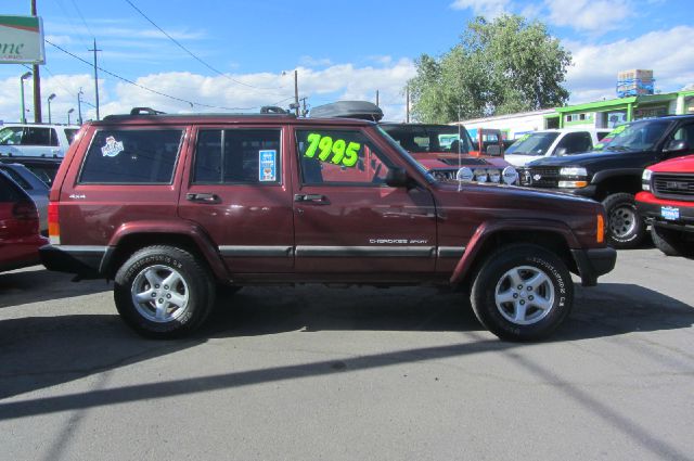 Jeep Cherokee 2001 photo 2