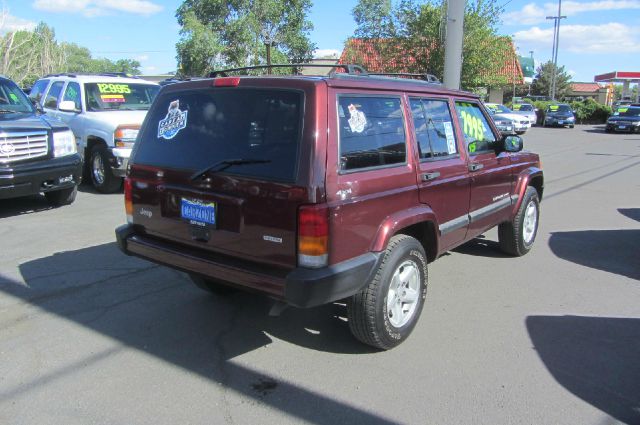 Jeep Cherokee 2001 photo 21