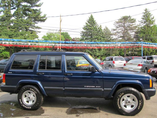 Jeep Cherokee 2001 photo 3