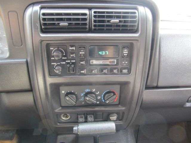 Jeep Cherokee 2001 photo 4