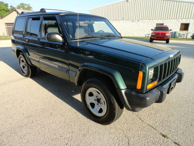 Jeep Cherokee Base GLS LX SUV