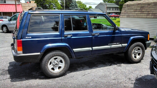 Jeep Cherokee 2001 photo 3