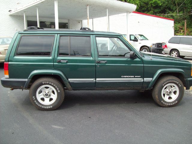 Jeep Cherokee 2001 photo 3