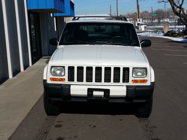 Jeep Cherokee 2001 photo 3