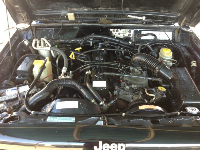 Jeep Cherokee 2001 photo 4