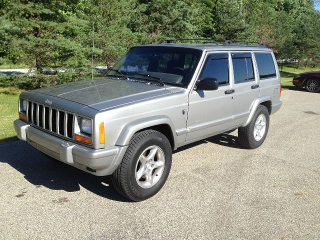 Jeep Cherokee 2001 photo 3