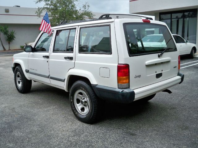 Jeep Cherokee 2001 photo 1