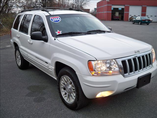 Jeep Cherokee 2004 photo 2