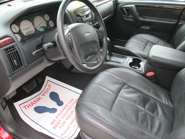 Jeep Cherokee 2004 photo 2