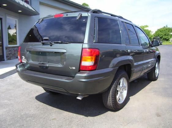 Jeep Cherokee 2004 photo 1