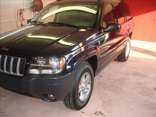 Jeep Cherokee 2004 photo 1