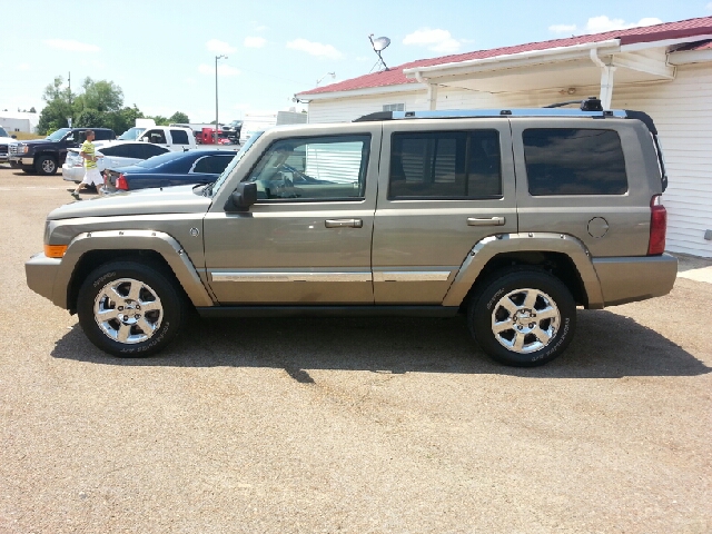 Jeep Commander Super SUV