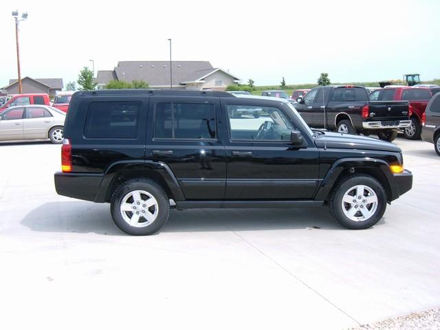 Jeep Commander 2006 photo 1