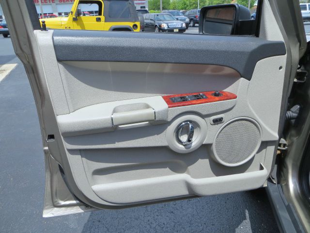 Jeep Commander 2006 photo 2