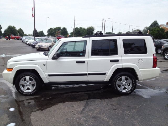 Jeep Commander 2006 photo 1